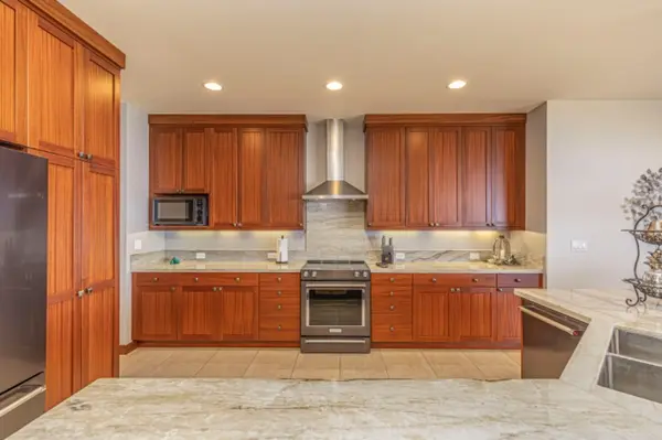 76-4334 KINAU ST, Kailua Kona, HI 96740