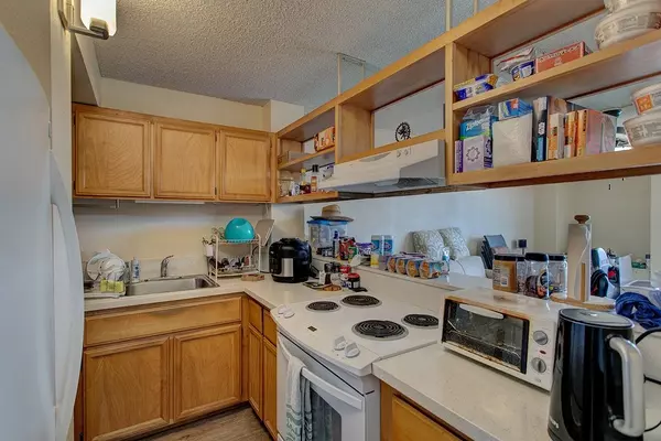 101 AUPUNI ST #619, Hilo, HI 96720