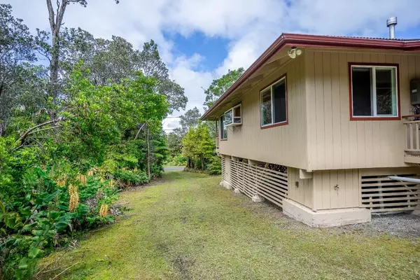 Volcano, HI 96785,11-3837 NAHELENANI ST