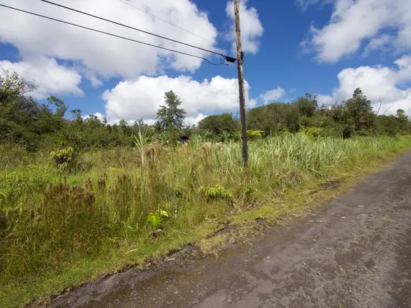 HINUHINU ST, Volcano, HI 96785