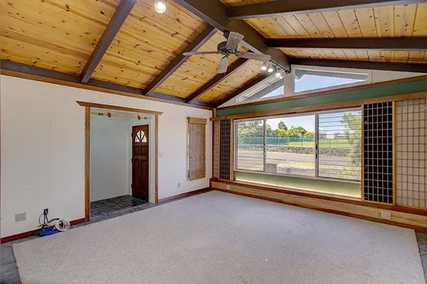 Hilo, HI 96720,82 KAUNALOA ST