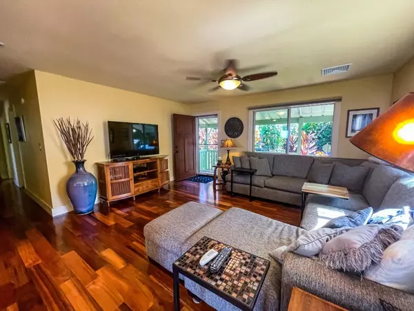 Captain Cook, HI 96704,83-5583 MIDDLE KEEI RD