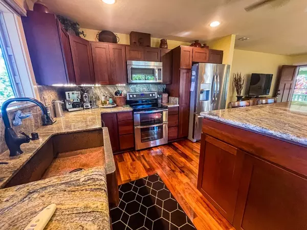 Captain Cook, HI 96704,83-5583 MIDDLE KEEI RD