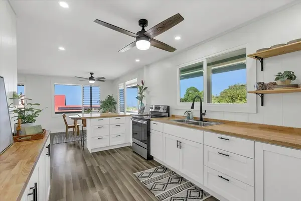 81-1010 MELEANA PL, Kealakekua, HI 96750