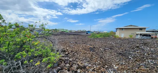 EWALU AVE, Captain Cook, HI 96704