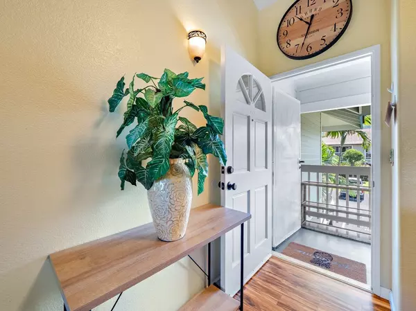 Kailua-kona, HI 96740,75-6081 ALII DR #A206