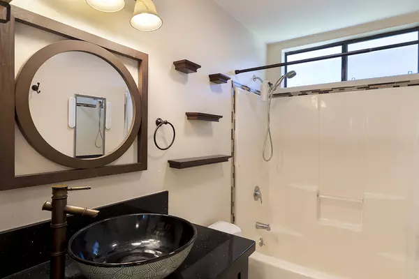 Honokaa, HI 96727,45-1006 KALEHUA RD