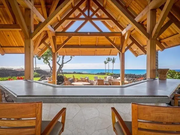 72-1180 KEKAHAWAIOLE DR, Kailua Kona, HI 96740