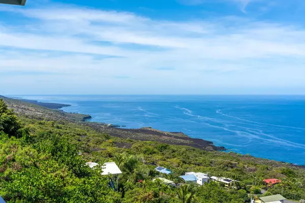 Captain Cook, HI 96704,87-3215 DATURA RD