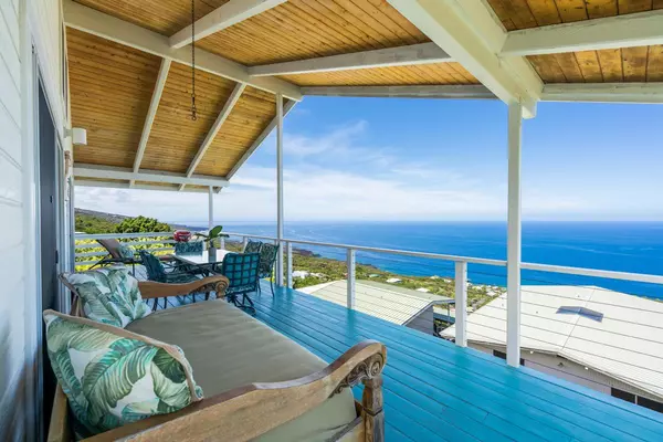 Captain Cook, HI 96704,87-3215 DATURA RD