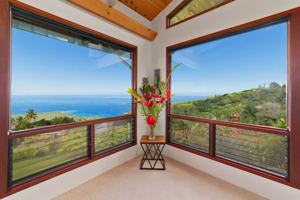 Captain Cook, HI 96704,82-985 COFFEE DR