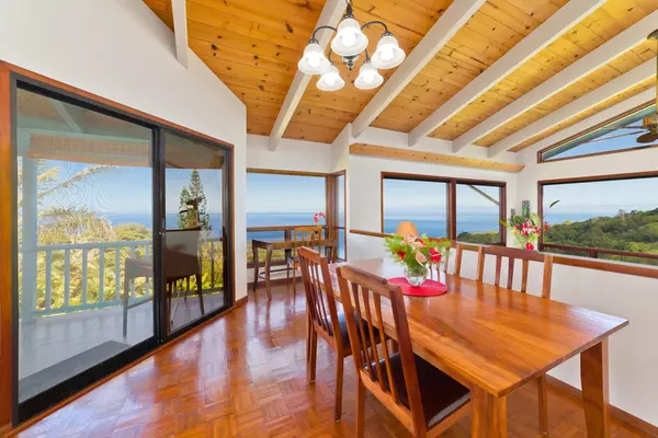 Captain Cook, HI 96704,82-985 COFFEE DR