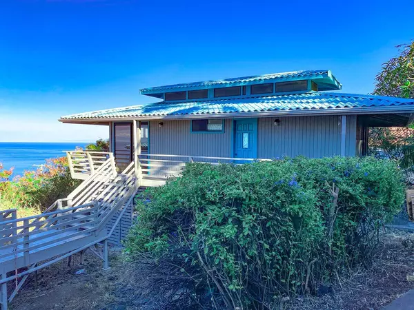 87-3183 EA RD, Captain Cook, HI 96704