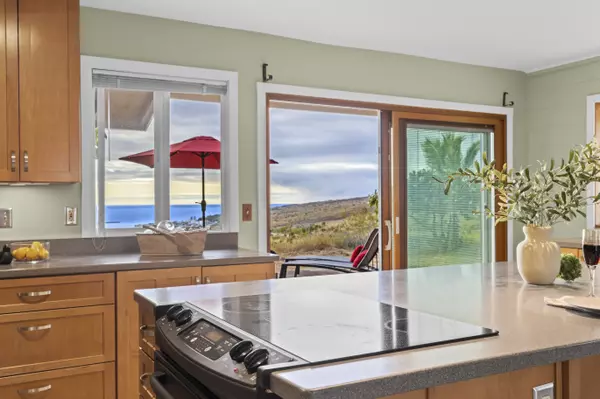 Kamuela, HI 96743,62-3305-J HULUKUPUNA ST