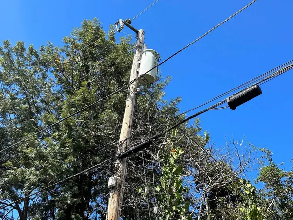 HUANUI RD, Captain Cook, HI 96704