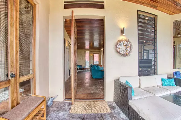 Pahoa, HI 96778,15-116 PUNI LAPA ST