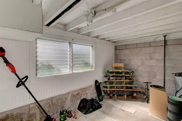 Honomu, HI 96728,28-253 STABLE CAMP RD