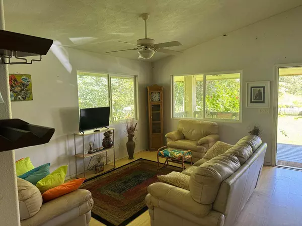 Pahoa, HI 96778,15-2790 HINALEA ST