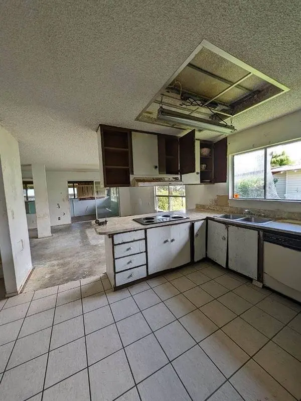 193 WILDER RD, Hilo, HI 96720