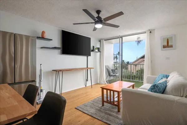 75-5766 KUAKINI HIGHWAY #204, Kailua-kona, HI 96740