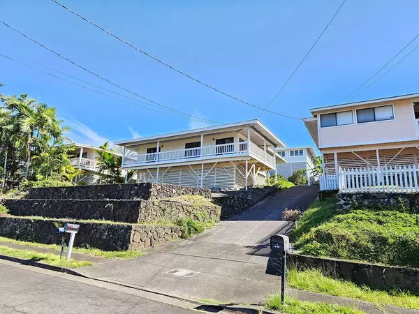 Captain Cook, HI 96704,82-6063 KIRITINA PL