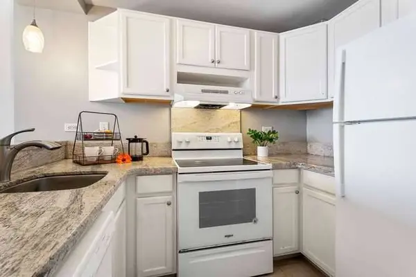 75-5782 KUAKINI HIGHWAY #407, Kailua-kona, HI 96740