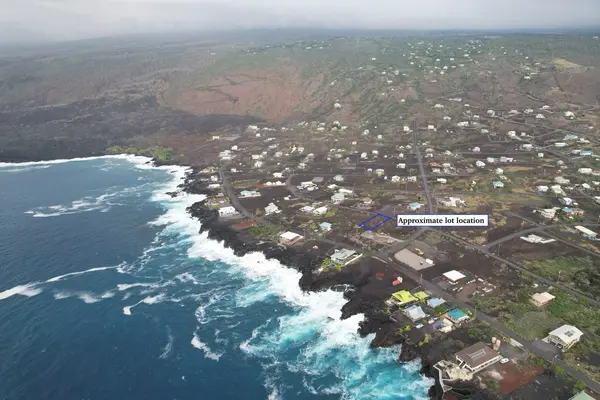 AKAHI AVE, Captain Cook, HI 96704