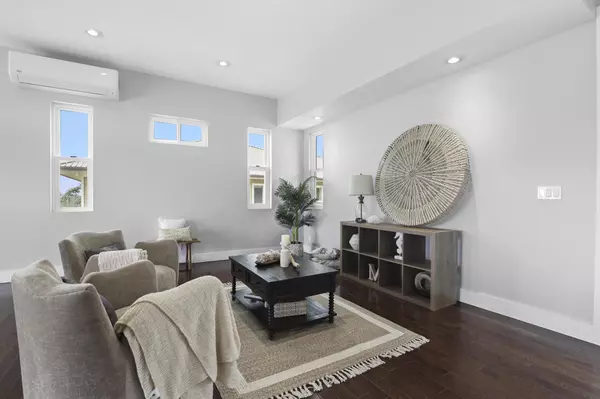 Hilo, HI 96720,27-2458 KAHALA PL