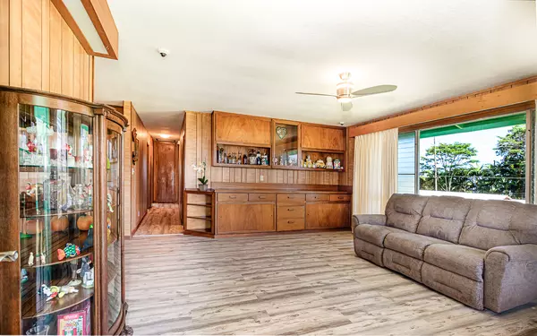 Honomu, HI 96728,28-1121 PUA ST