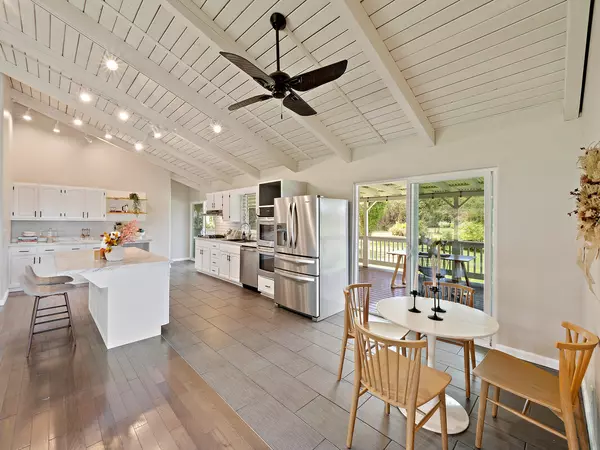 Volcano, HI 96785,18-4050 OSHIRO RD