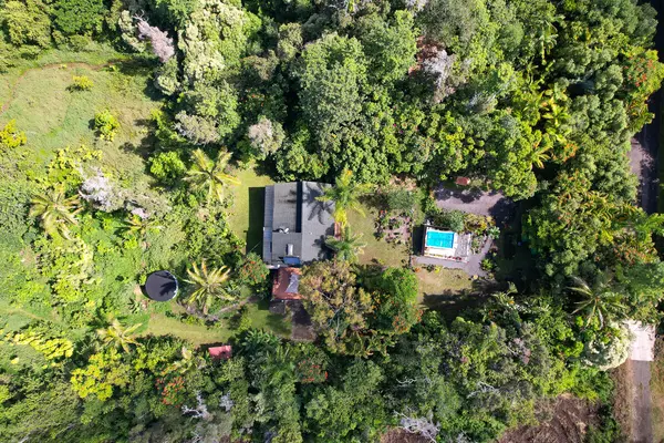 88-1595 ULUA DR, Captain Cook, HI 96704