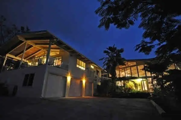 Kailua-kona, HI 96740,73-1402 HIKIMOE ST