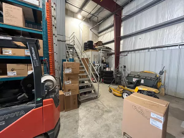 Ajax, ON L1S 4N7,539 Westney RD S #5