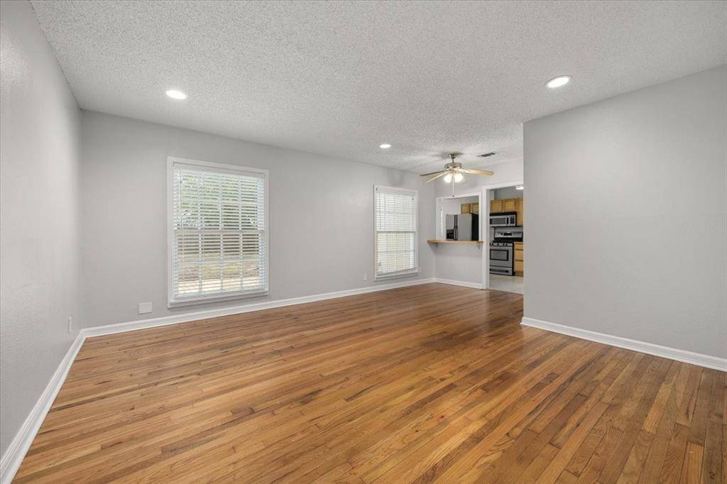 Fort Worth, TX 76107,4320 Donnelly Avenue