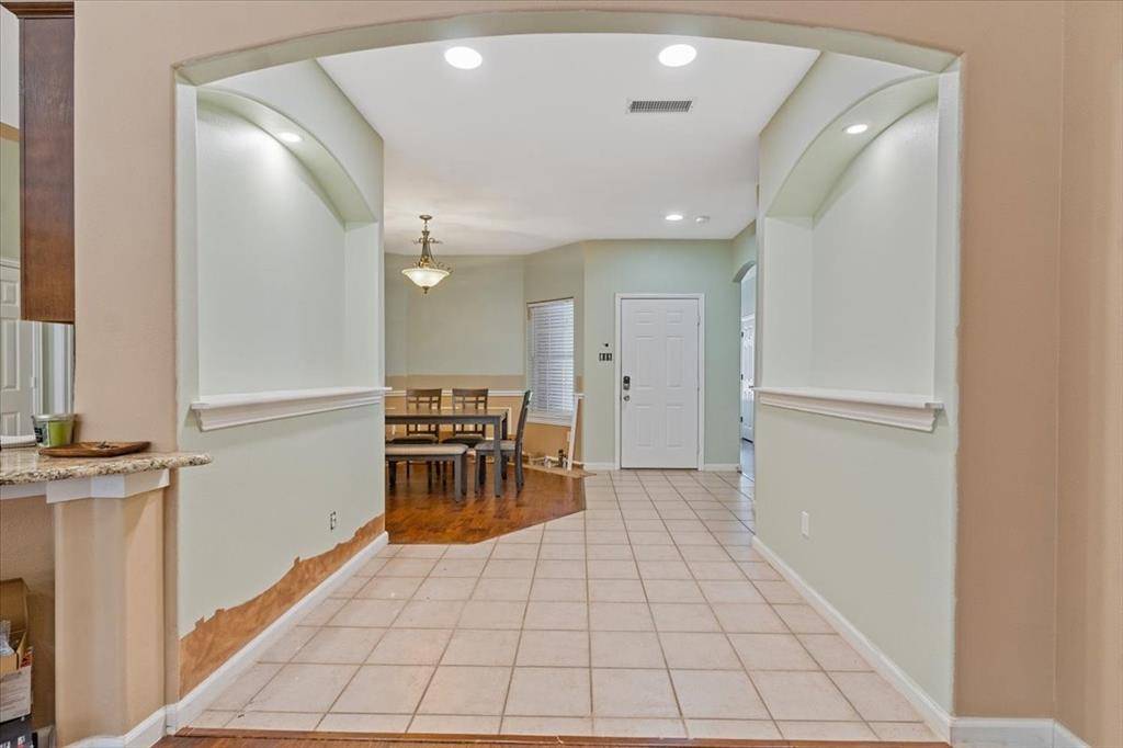 Fort Worth, TX 76137,5516 Champlain Drive