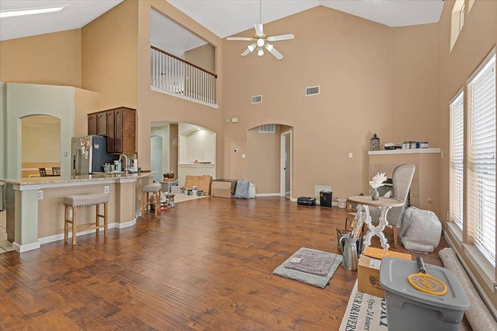 Fort Worth, TX 76137,5516 Champlain Drive