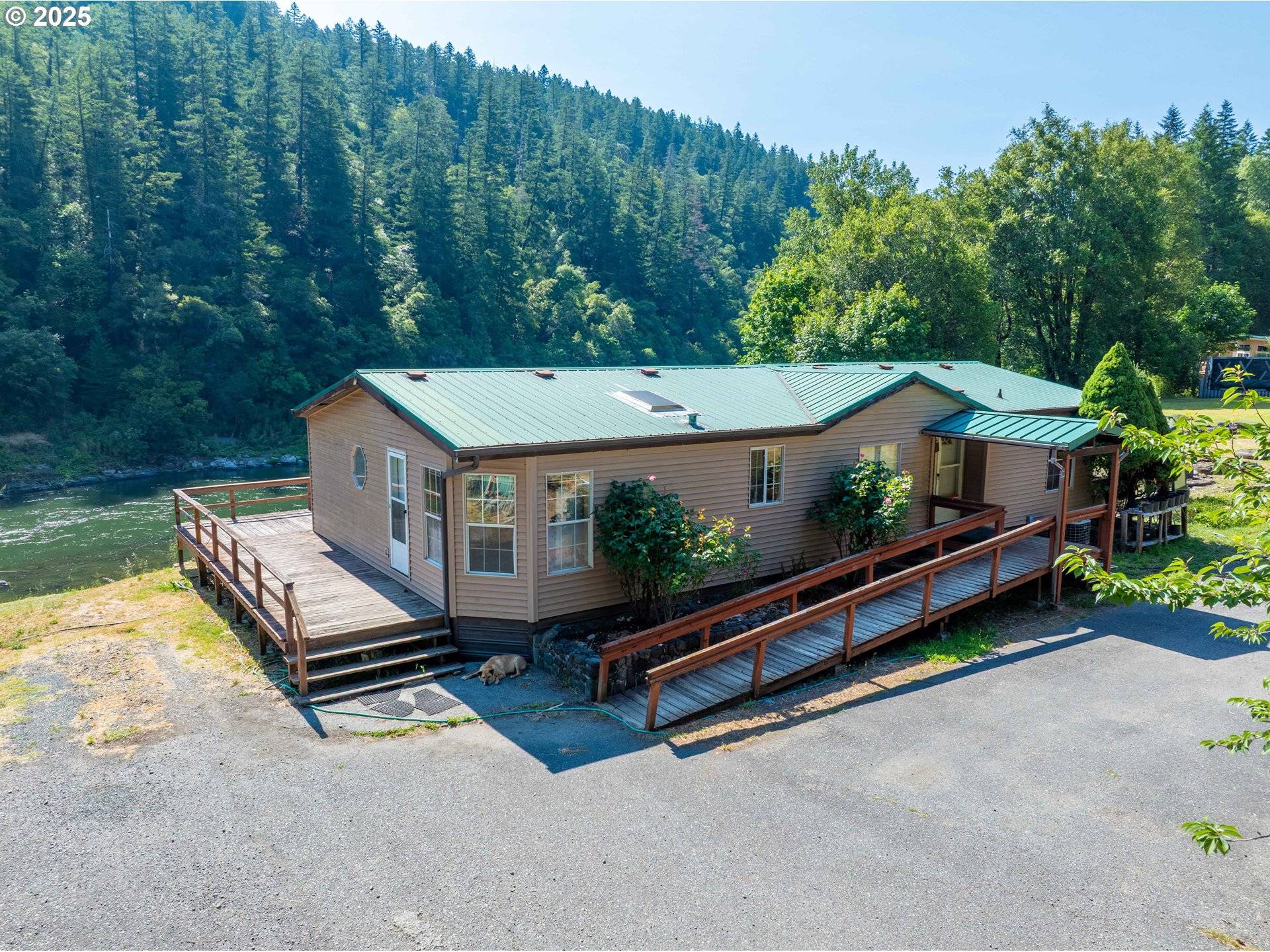 Agness, OR 97406,35925 AGNESS ILLAHE RD