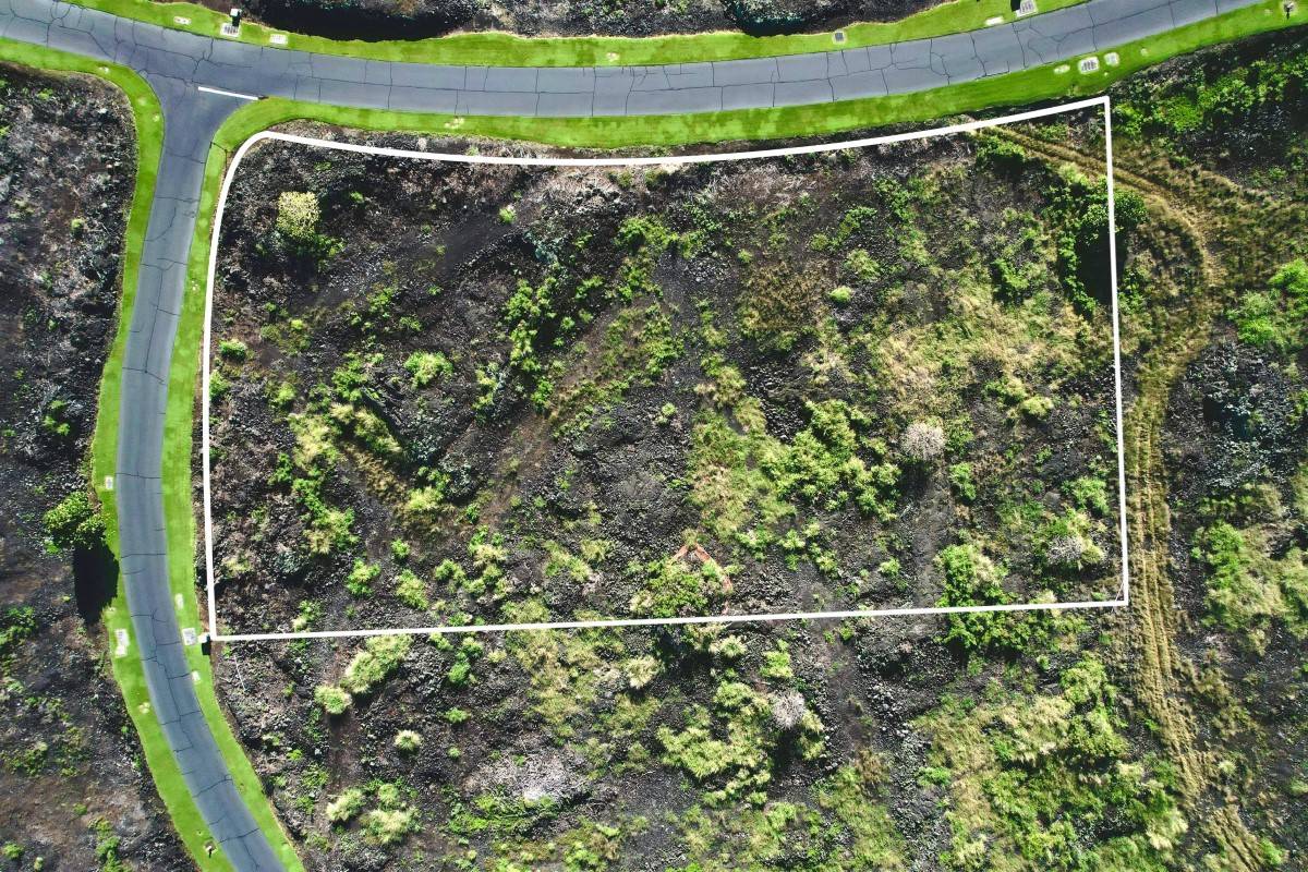 Kealakekua, HI 96750,81-594 KAIUE ST