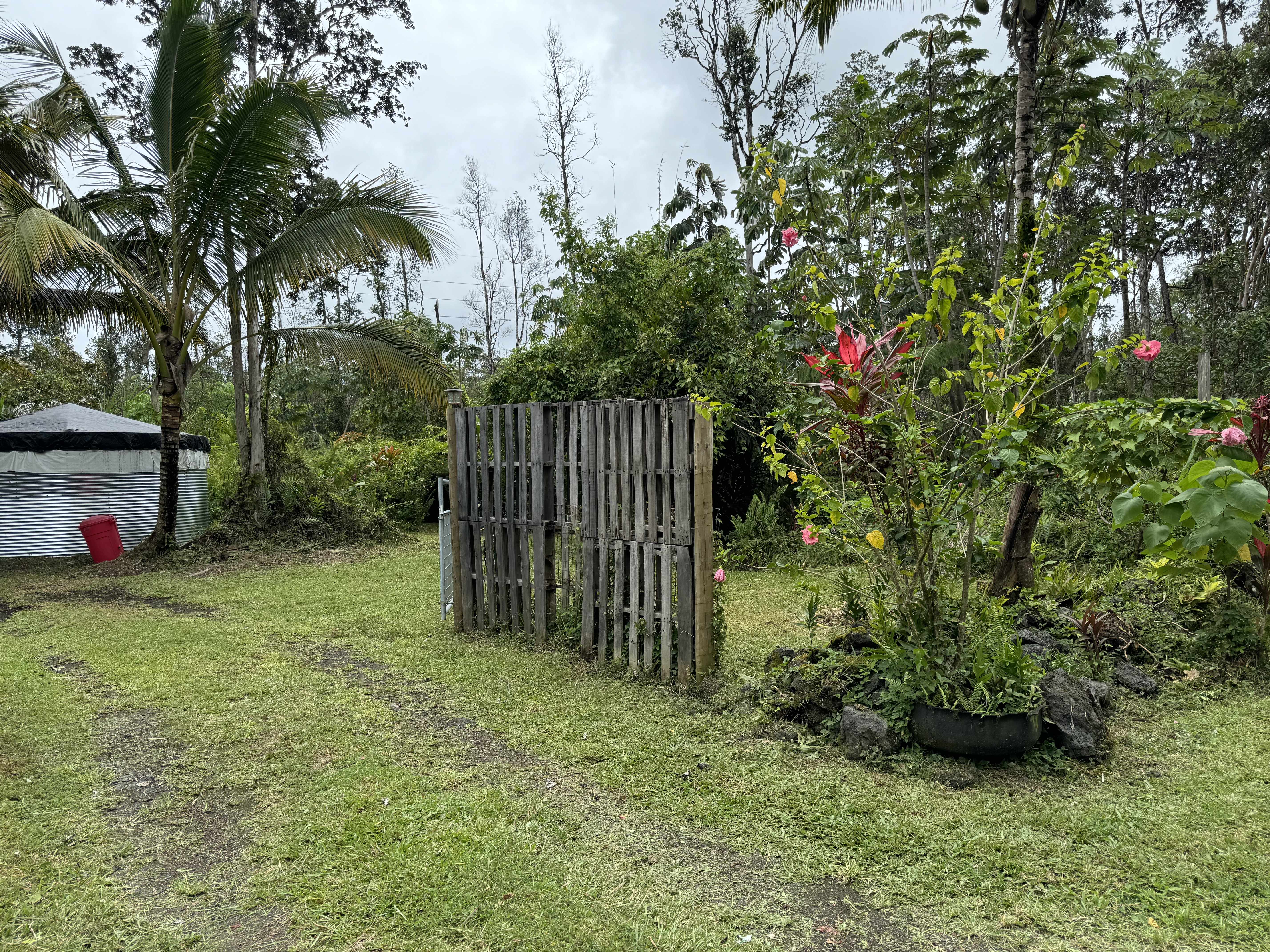 Pahoa, HI 96778,14-551 SEAVIEW RD
