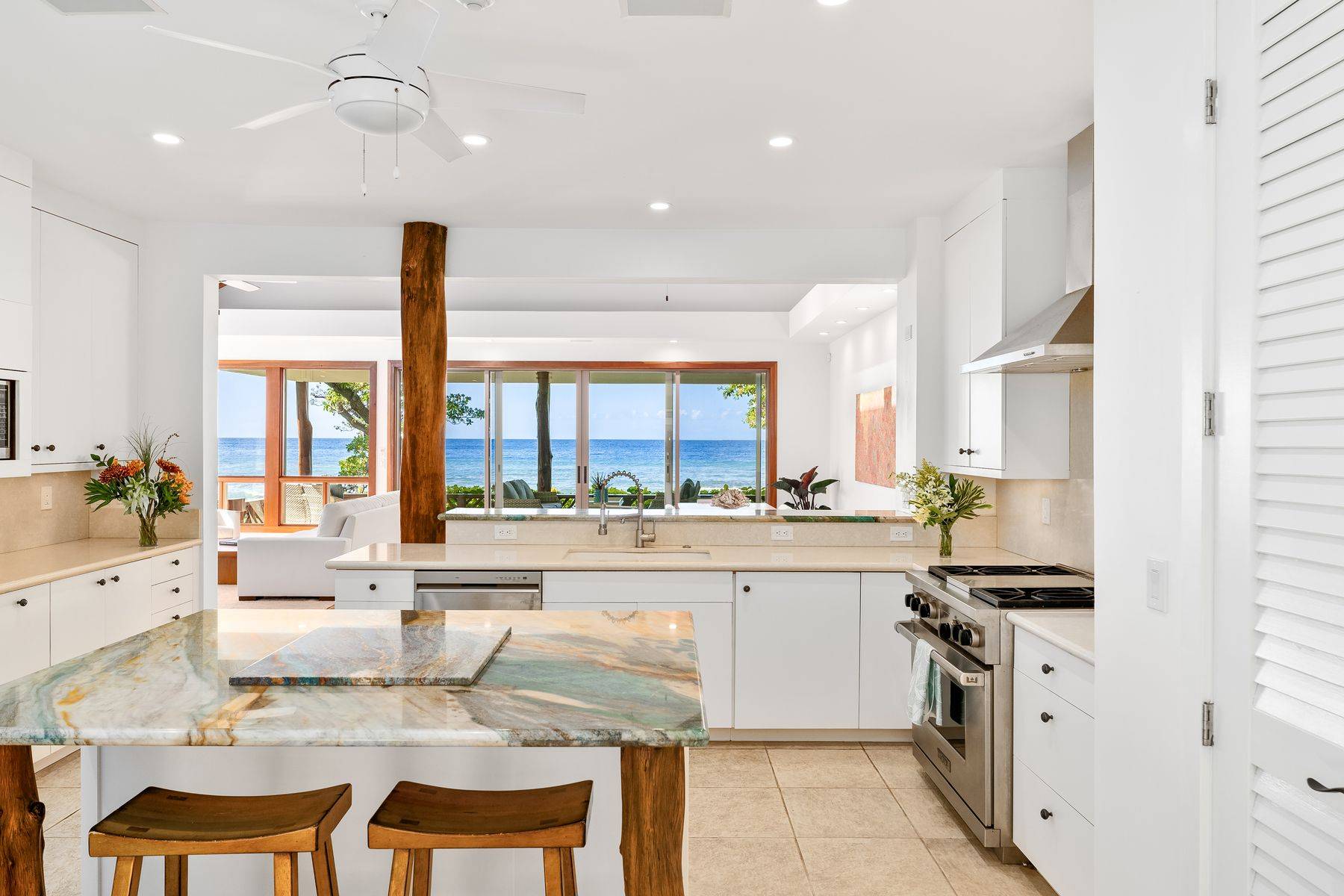 Kamuela, HI 96743,69-1708 PUAKO BEACH DR