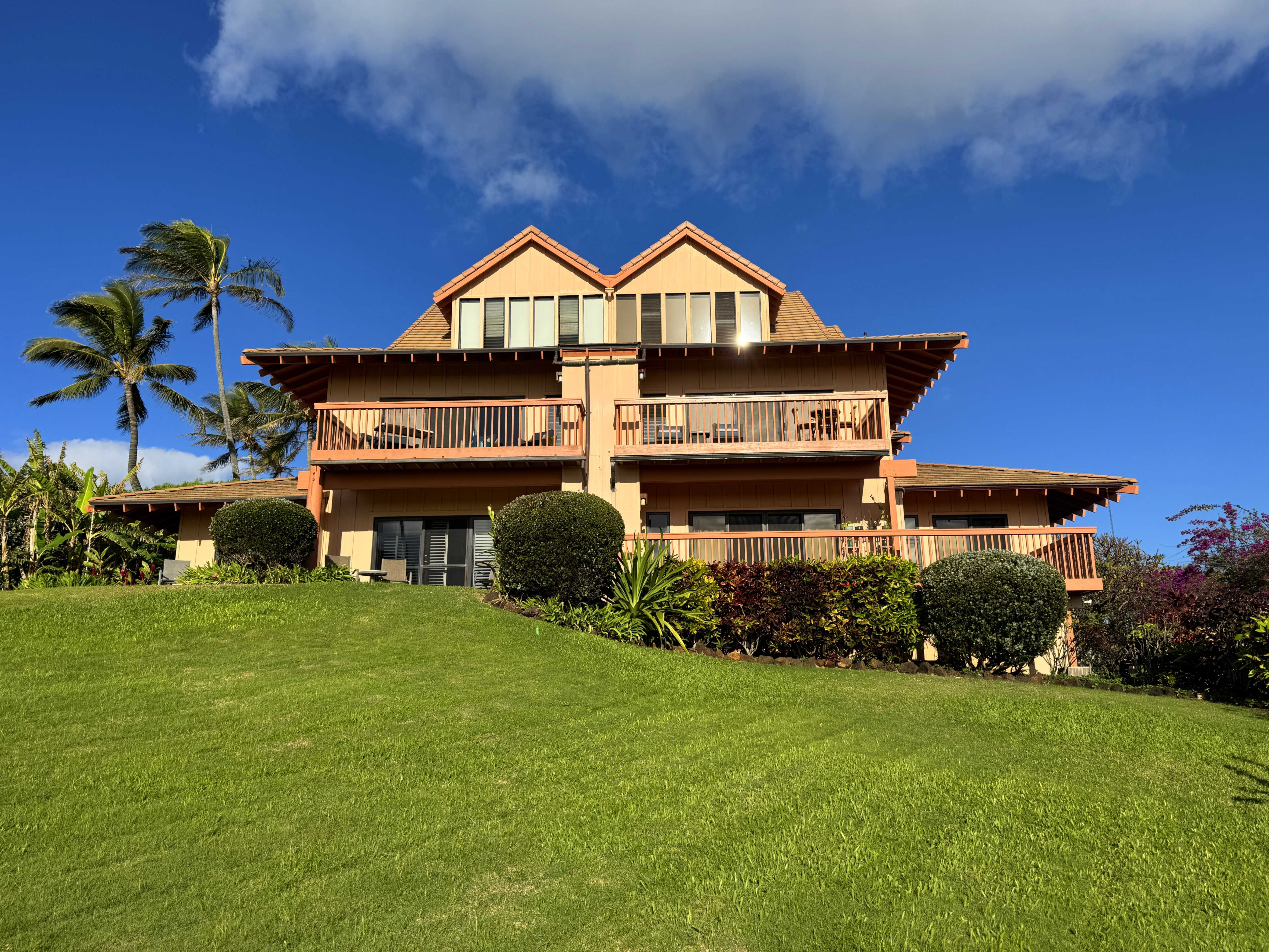 1568 PEE RD #211, Koloa, HI 96756