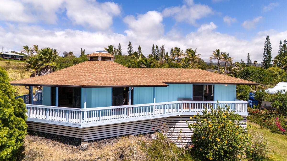 94-5800 AOULI PL, Naalehu, HI 96772