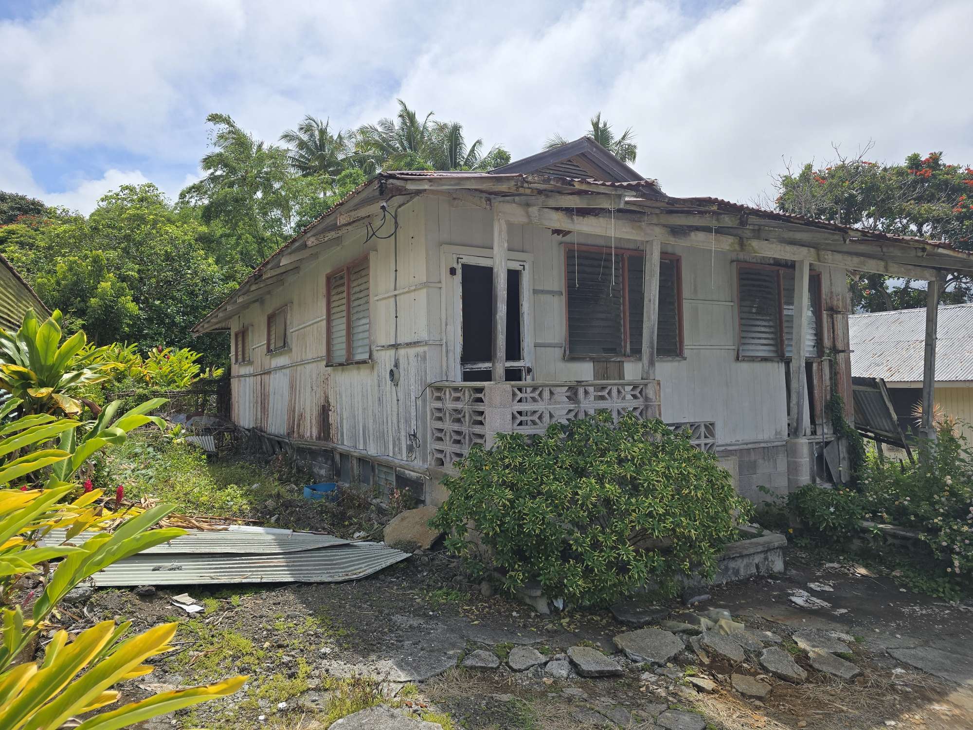 303-N KULANA ST, Hilo, HI 96720