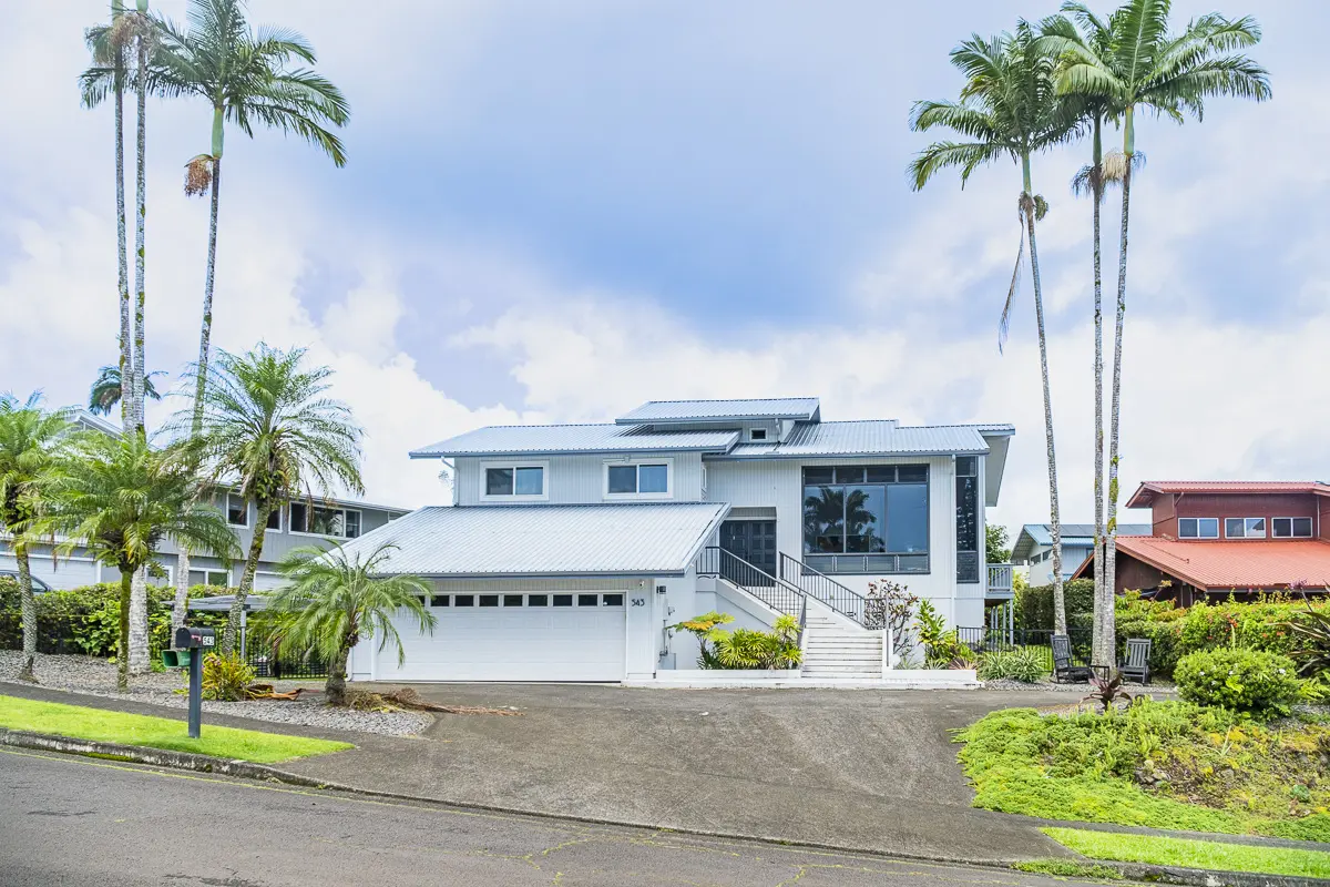 Hilo, HI 96720,543 KAANINI ST