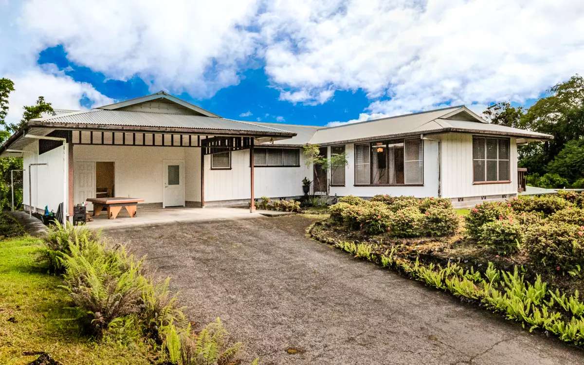 Hilo, HI 96720,844 HOALAUNA WAY