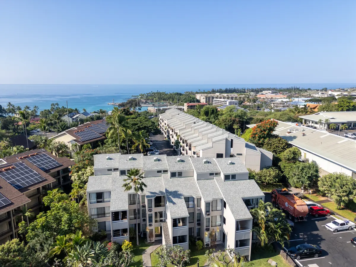 Kailua-kona, HI 96740,75-5669 KUAKINI HIGHWAY #4101