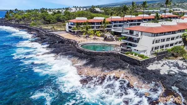 Kailua-kona, HI 96740,75-6082 ALII DR #B137