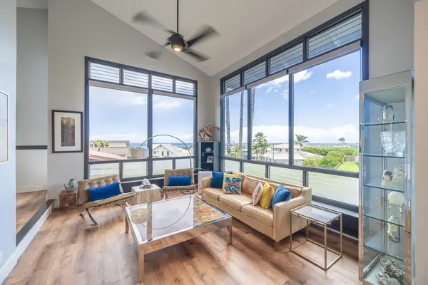 Hilo, HI 96720,543 KAANINI ST