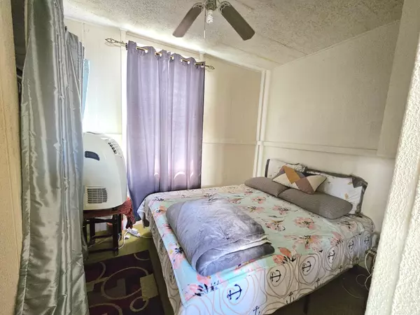 Hilo, HI 96720,53-A DERBY LN