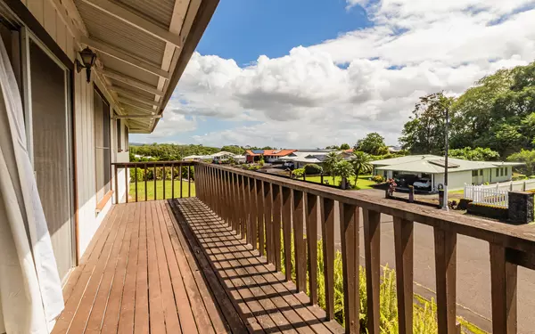 Hilo, HI 96720,844 HOALAUNA WAY